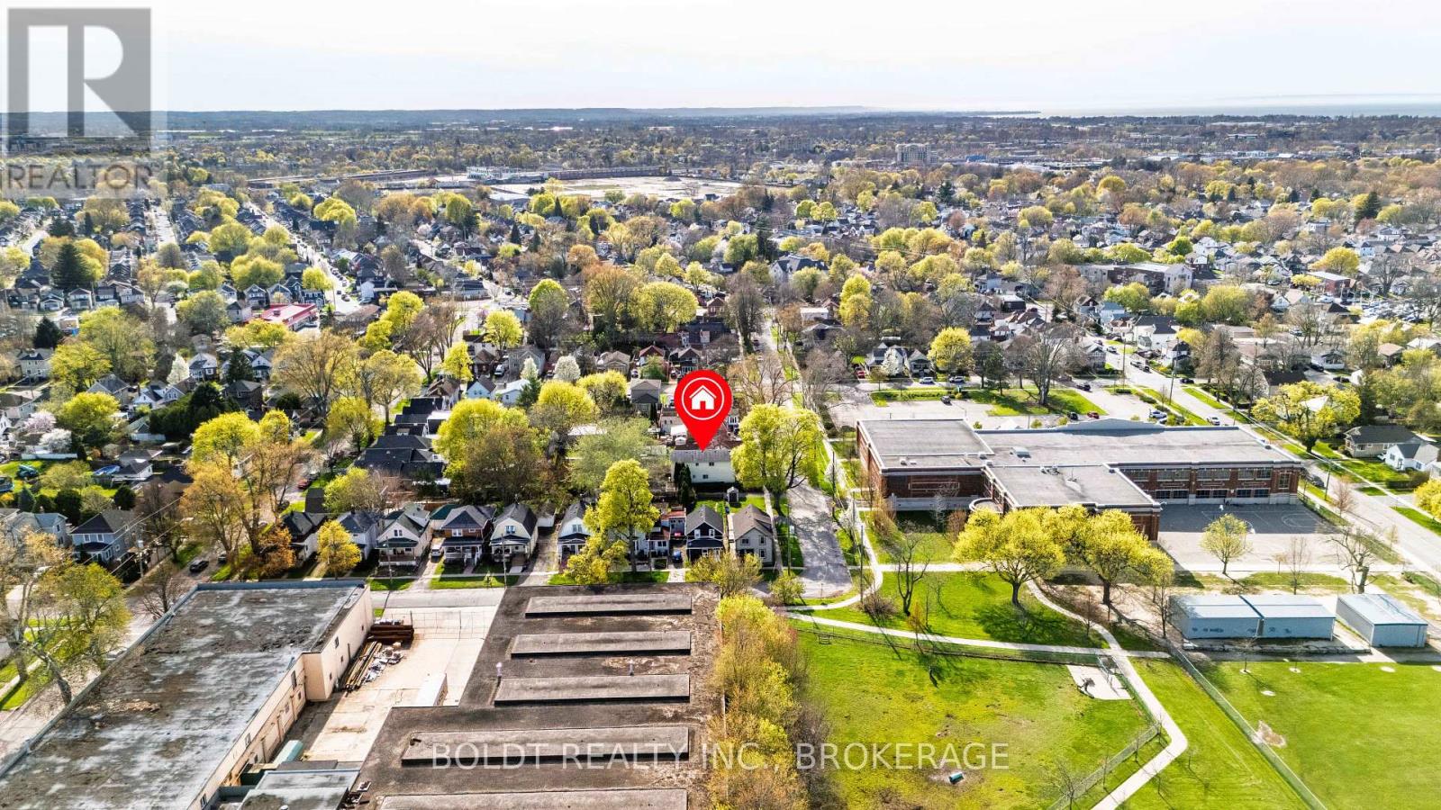 162 Dufferin Street E, St. Catharines, Ontario  L2R 2A5 - Photo 30 - X13056326
