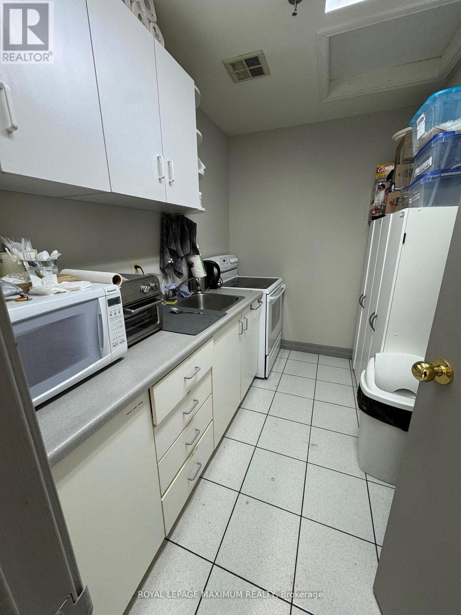 18 - 67 Rodinea Road, Vaughan, Ontario  L6A 1R3 - Photo 5 - N13063648