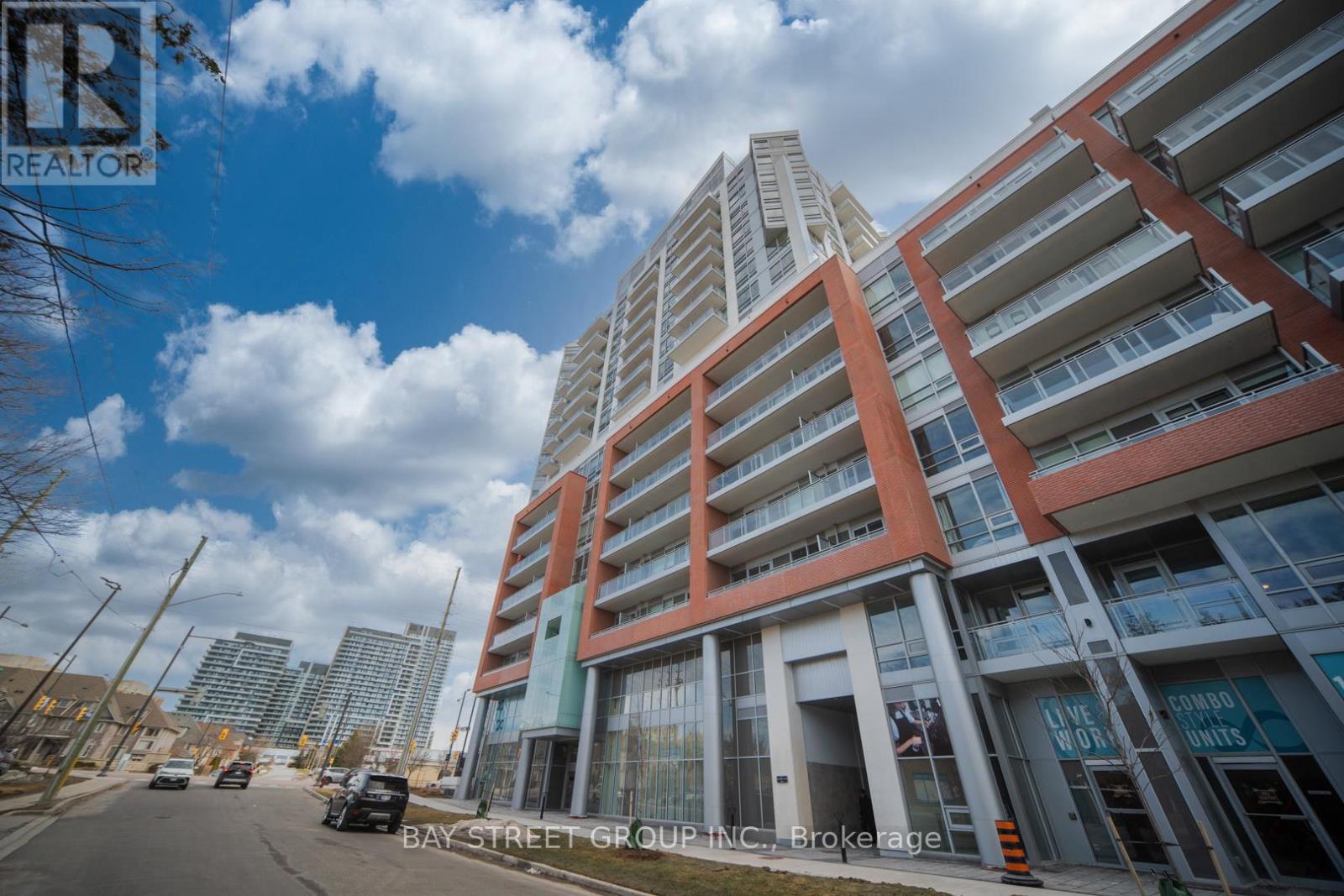 604 - 8888 Yonge Street, Richmond Hill, Ontario  L4C 5V6 - Photo 2 - N13063720