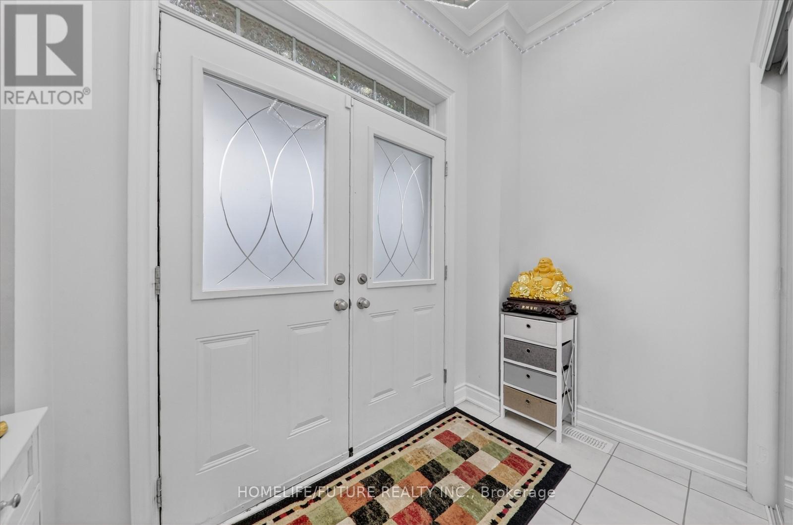 91 Fallharvest Way, Whitchurch-Stouffville, Ontario  L4A 4W4 - Photo 5 - N13063788