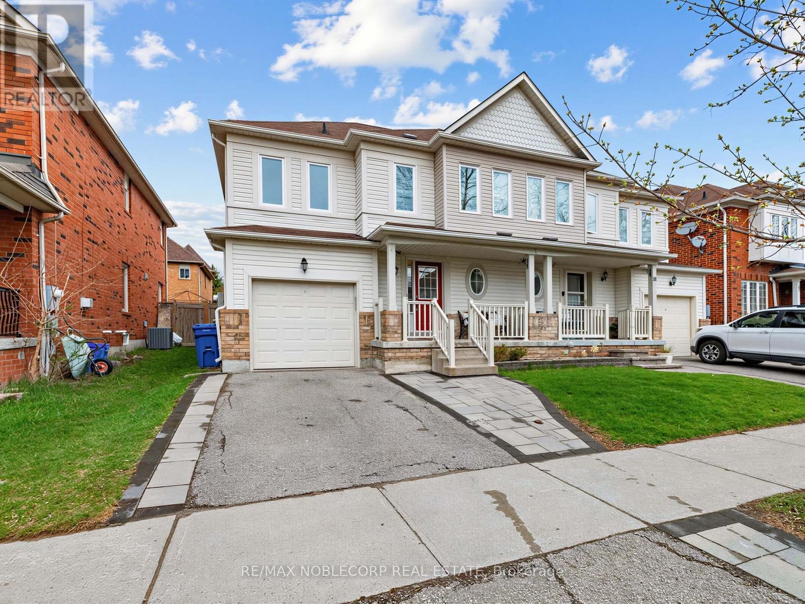 14 OSTICK STREET, Aurora, Ontario