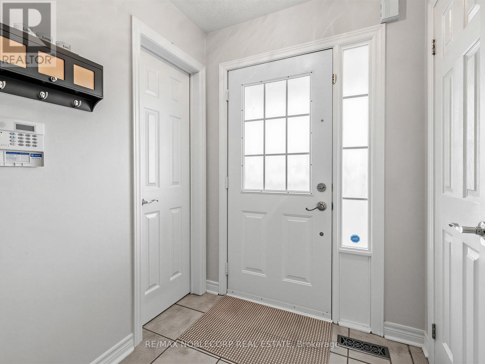 14 Ostick Street, Aurora, Ontario  L4G 7K5 - Photo 16 - N13063812