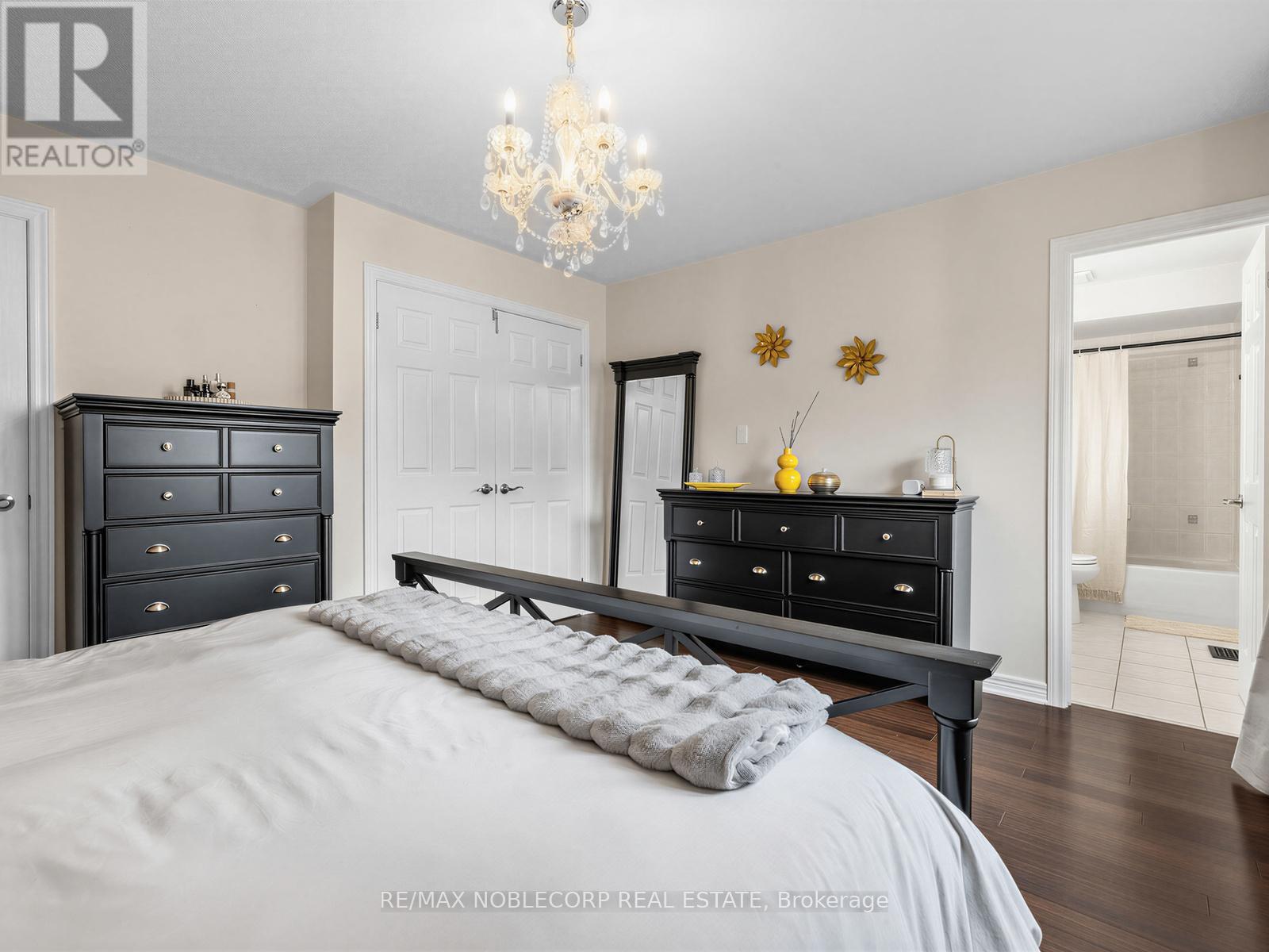 14 Ostick Street, Aurora, Ontario  L4G 7K5 - Photo 9 - N13063812