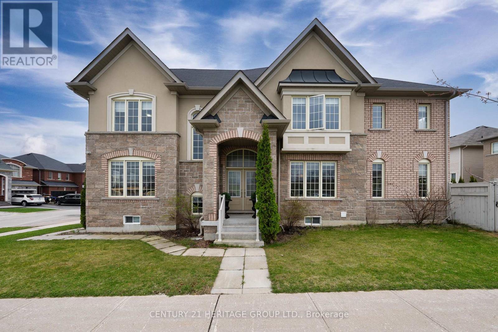 68 Kidd Street, Bradford West Gwillimbury (Bradford), Ontario  L3Z 0V5 - Photo 2 - N13063894
