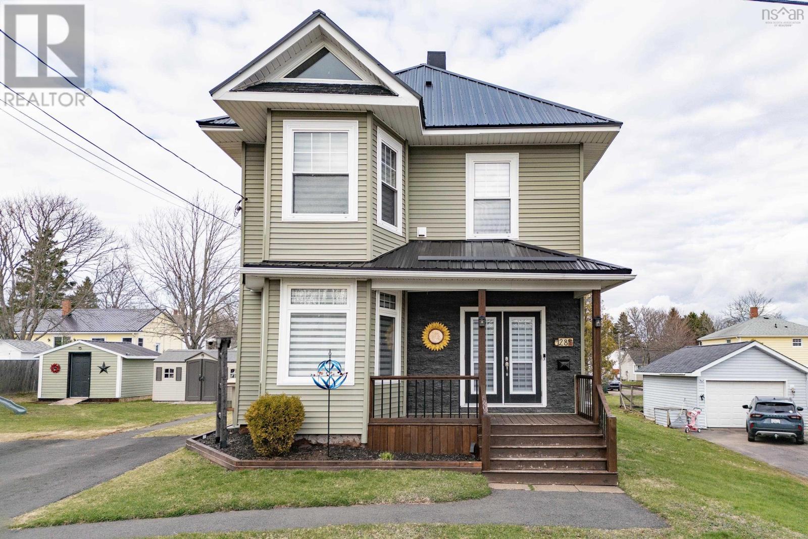 28 Westminster Avenue, Amherst, Nova Scotia  B4H 3V2 - Photo 3 - 202608610