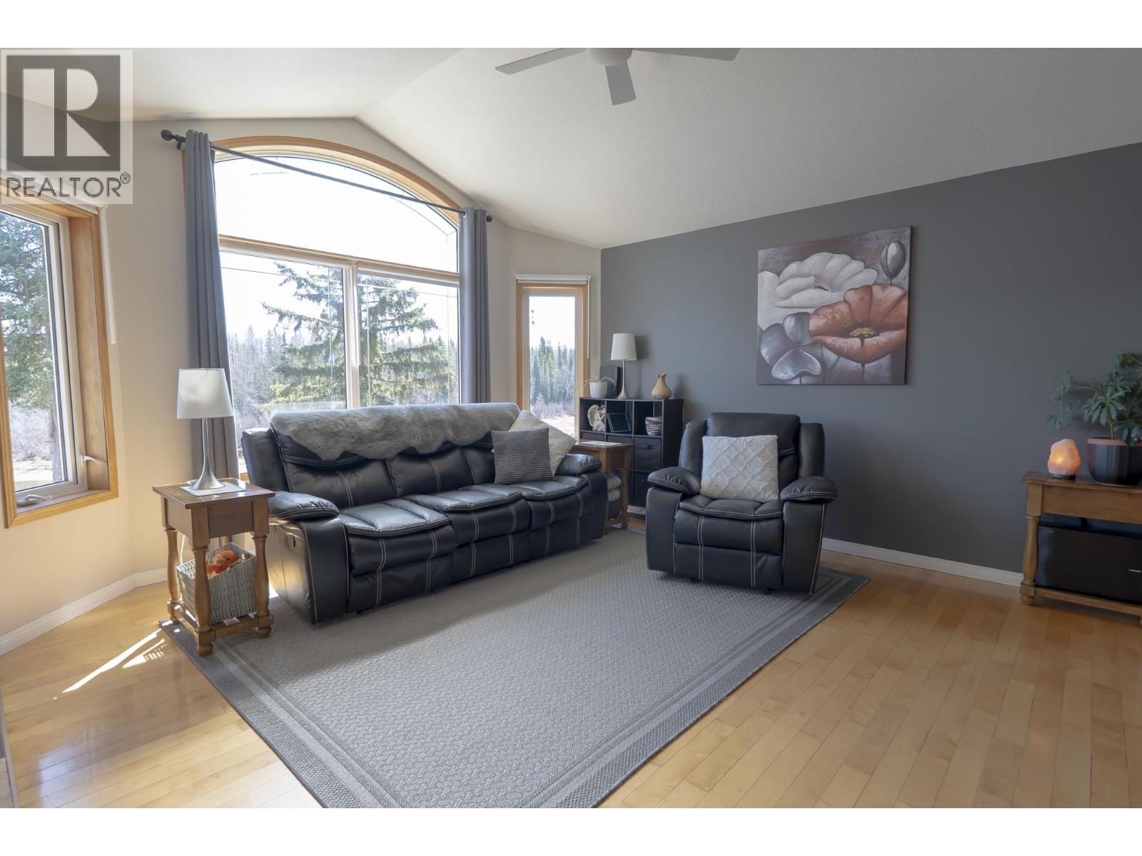 2070 Sweder Road, Fort St. James, British Columbia  V0J 1P0 - Photo 13 - R3117359