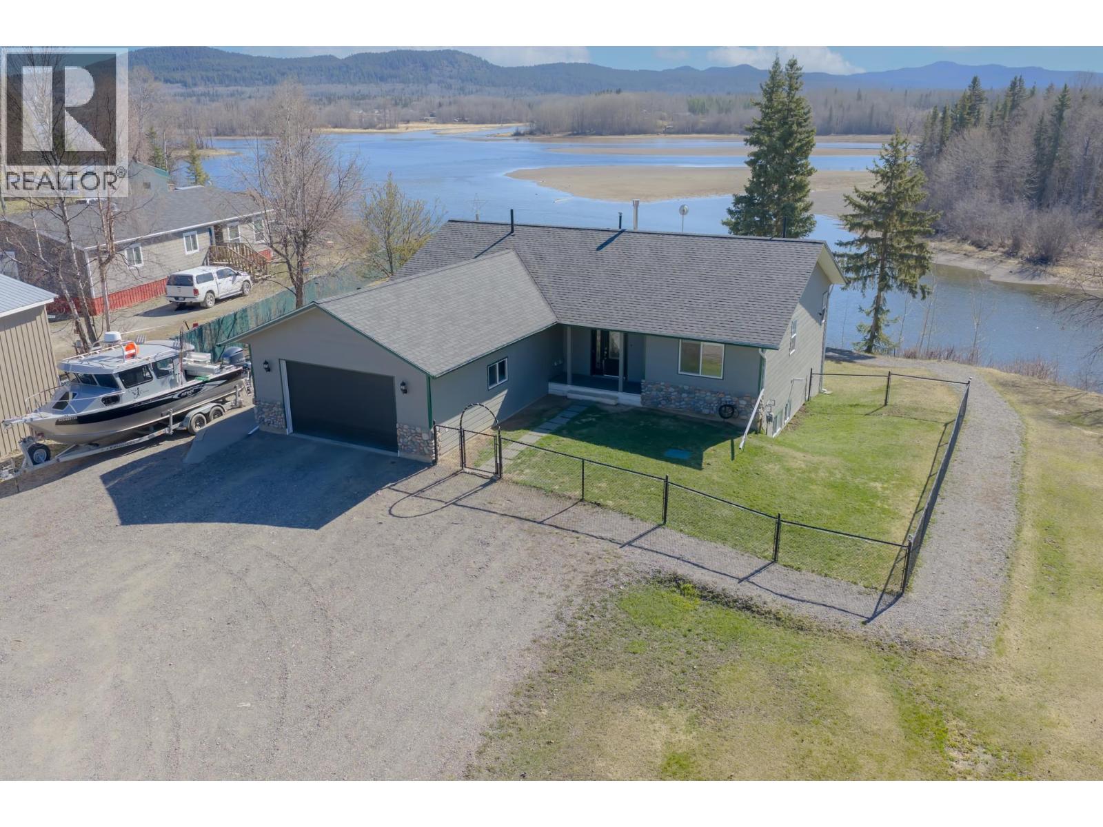 2070 SWEDER ROAD, Fort St. James, British Columbia