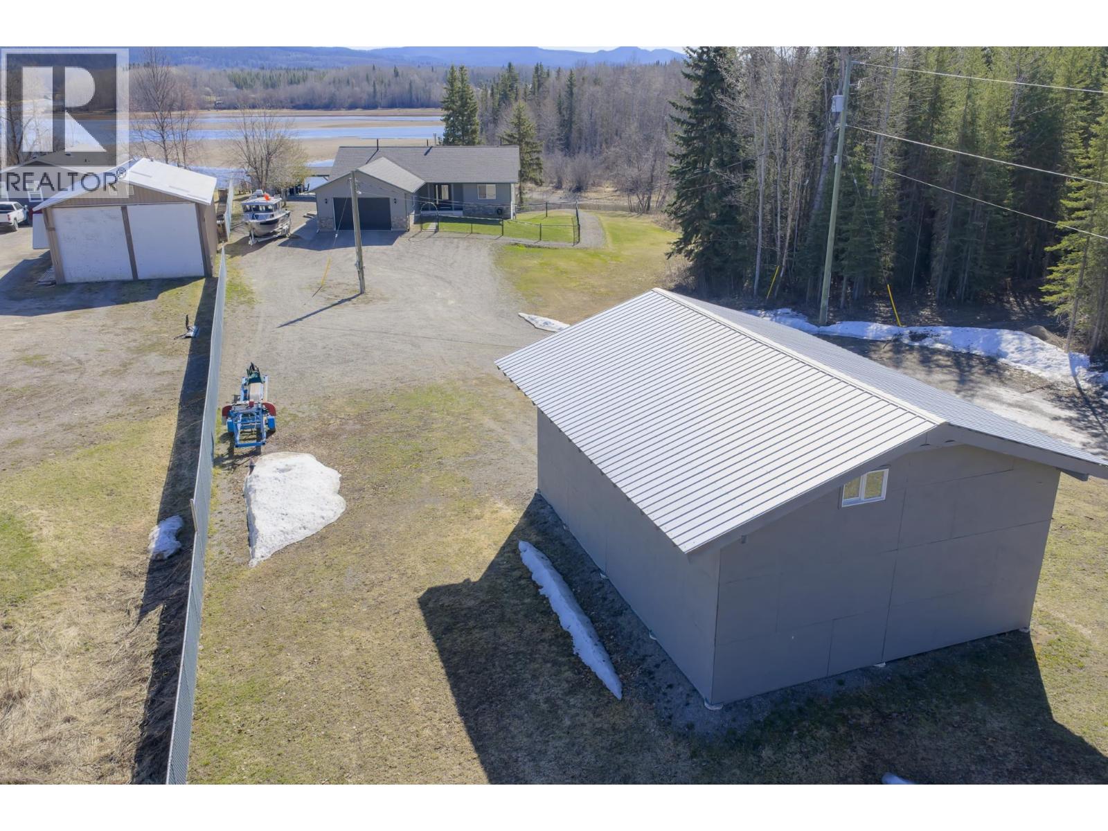 2070 Sweder Road, Fort St. James, British Columbia  V0J 1P0 - Photo 35 - R3117359
