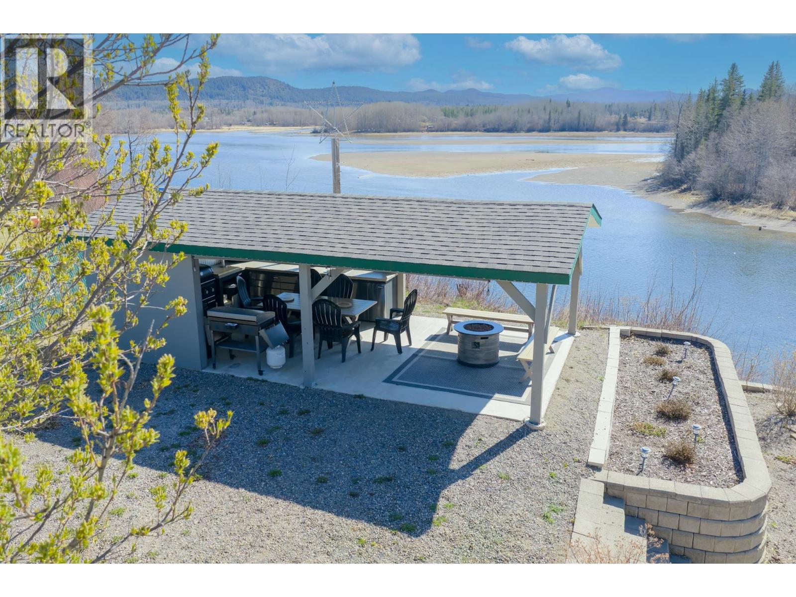 2070 Sweder Road, Fort St. James, British Columbia  V0J 1P0 - Photo 24 - R3117359