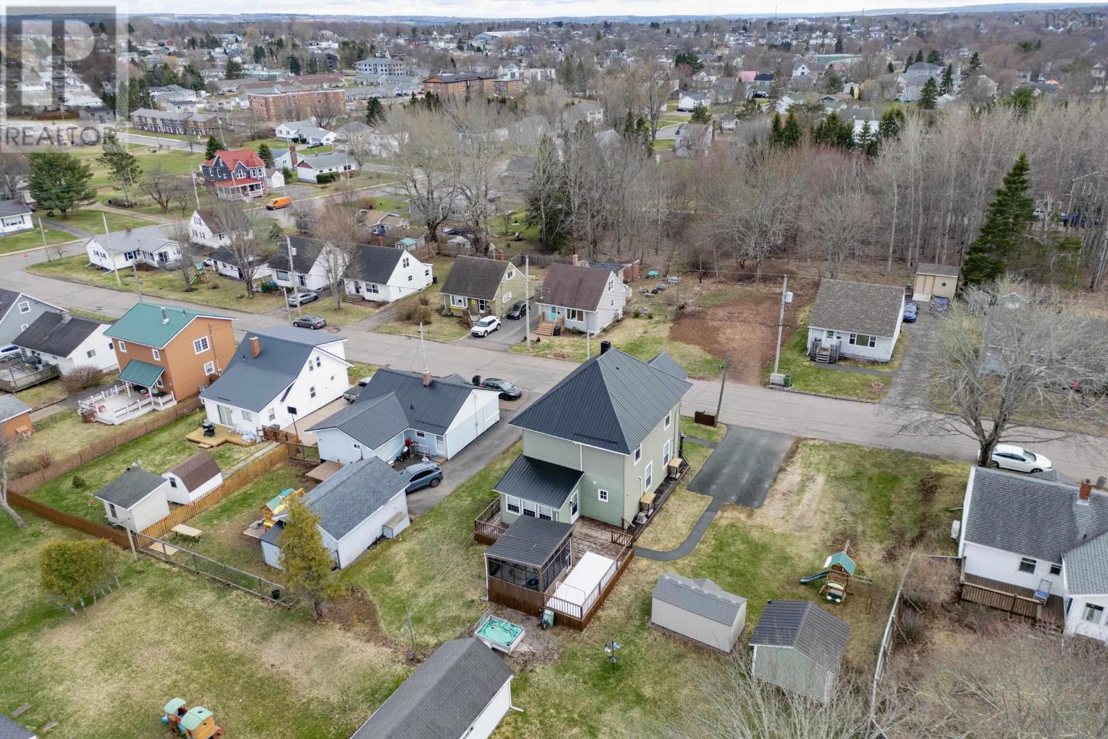 28 Westminster Avenue, Amherst, Nova Scotia  B4H 3V2 - Photo 39 - 202608610