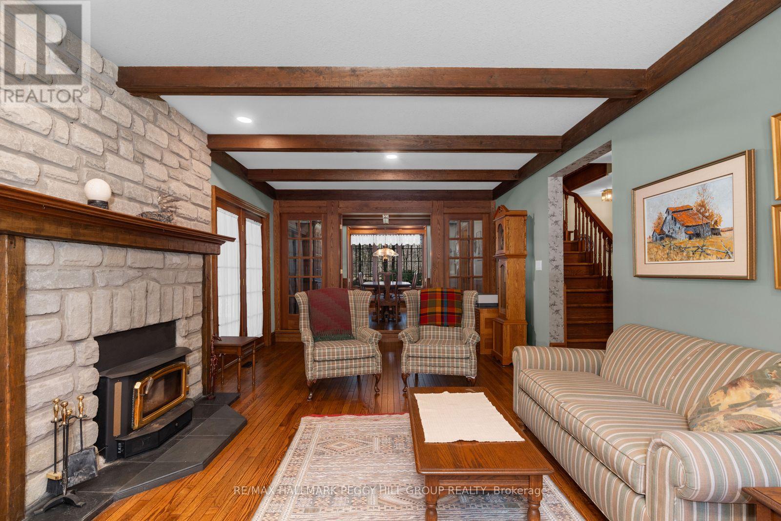 26 Cathedral Pines Road, Oro-Medonte, Ontario  L4M 4Y8 - Photo 3 - S13063742