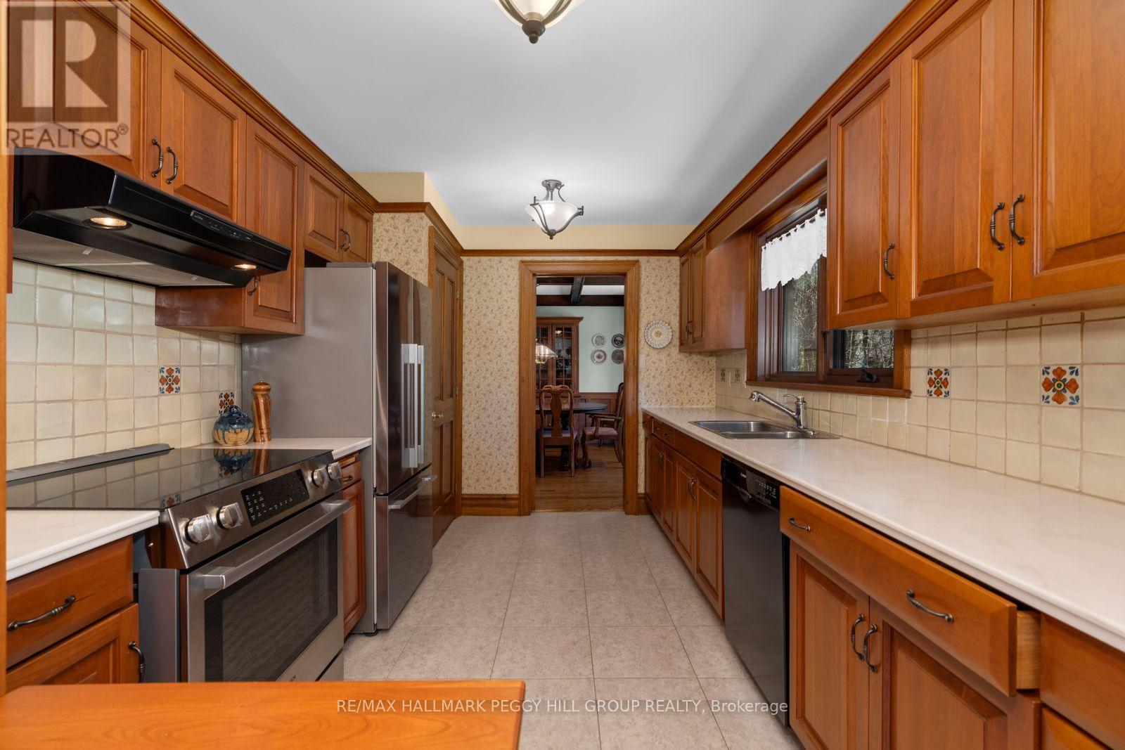 26 Cathedral Pines Road, Oro-Medonte, Ontario  L4M 4Y8 - Photo 7 - S13063742