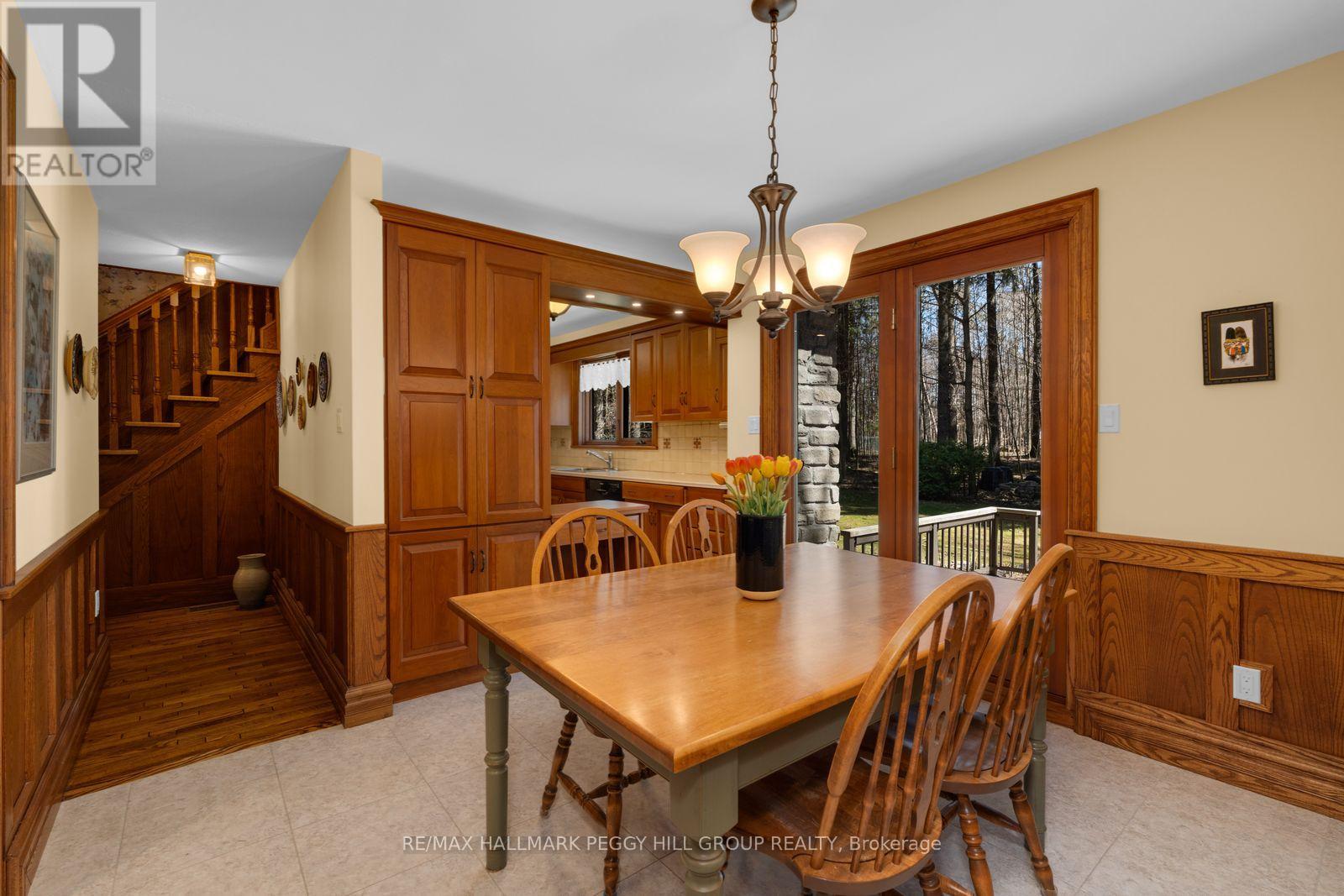 26 Cathedral Pines Road, Oro-Medonte, Ontario  L4M 4Y8 - Photo 9 - S13063742