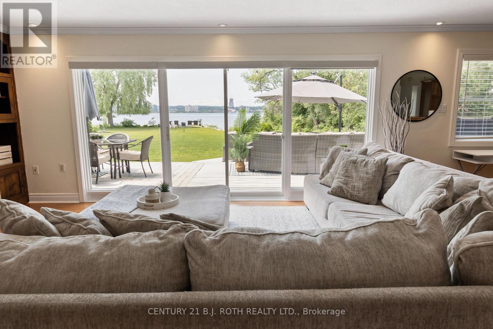 58 White Oaks Road, Barrie (South Shore), Ontario  L4N 4B9 - Photo 13 - S13063796