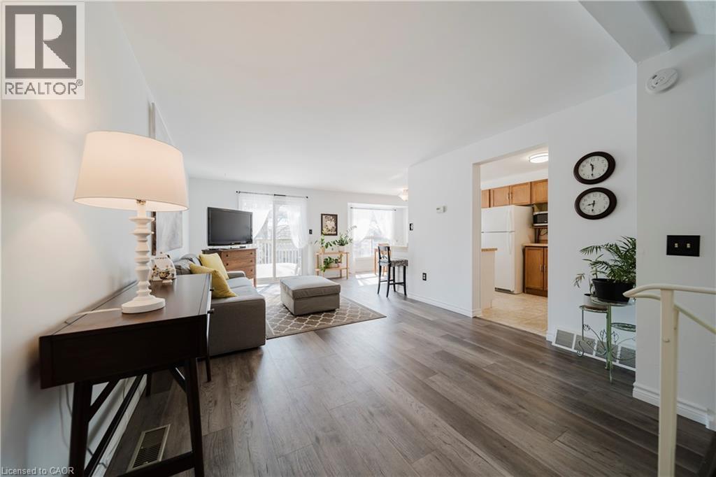 54 Green Valley Drive Unit# 23, Kitchener, Ontario  N2P 1Z9 - Photo 4 - 40809094