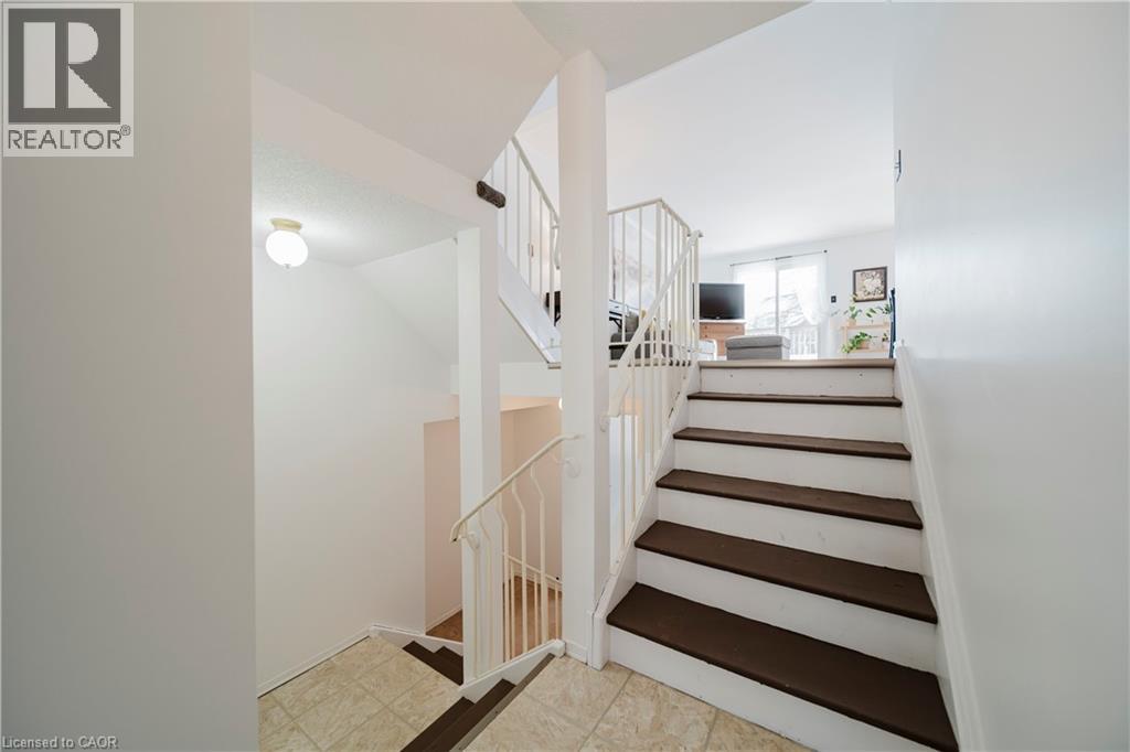 54 Green Valley Drive Unit# 23, Kitchener, Ontario  N2P 1Z9 - Photo 15 - 40809094