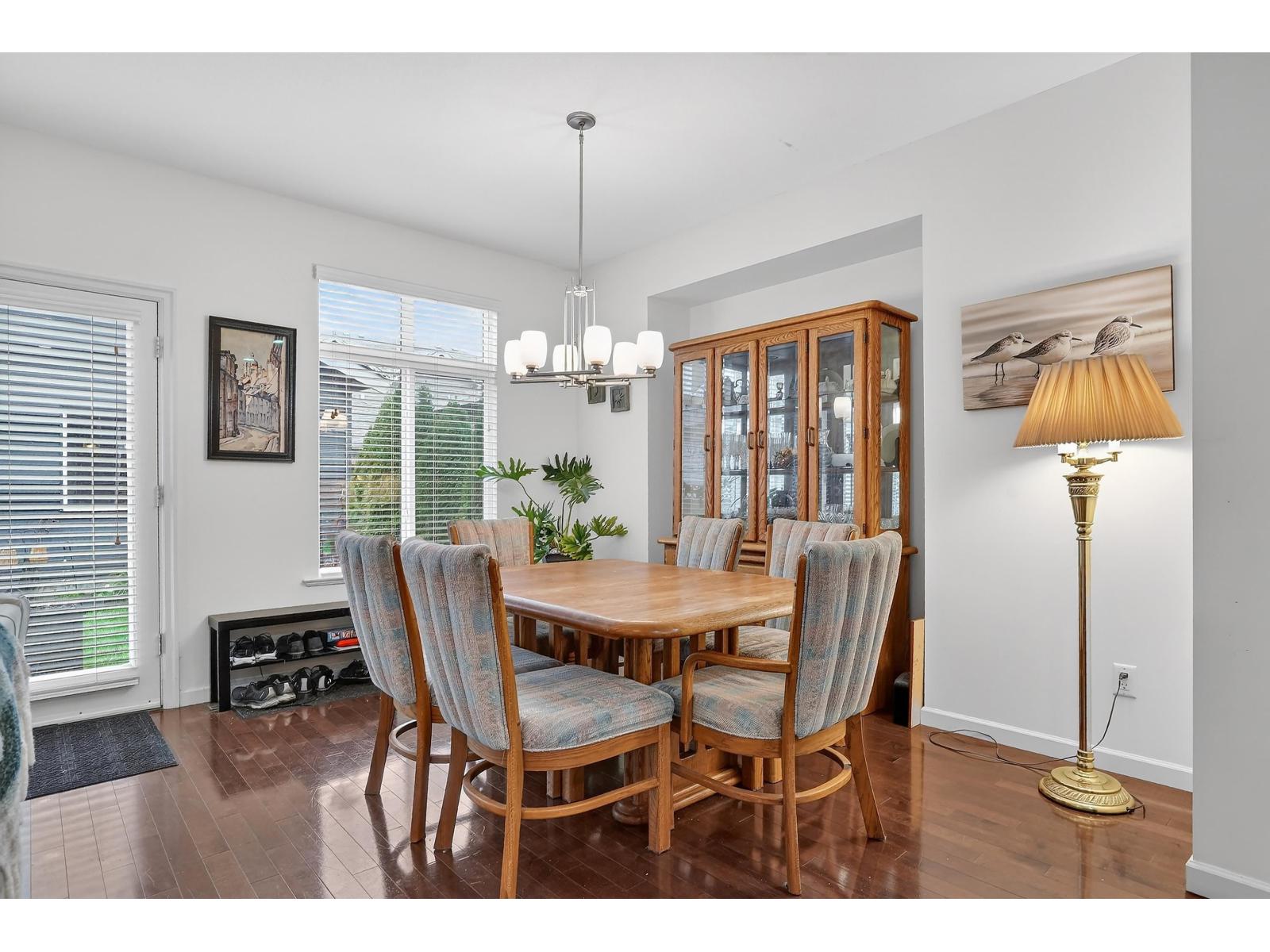 6909 208b Street, Langley, British Columbia  V2Y 0G3 - Photo 11 - R3085865