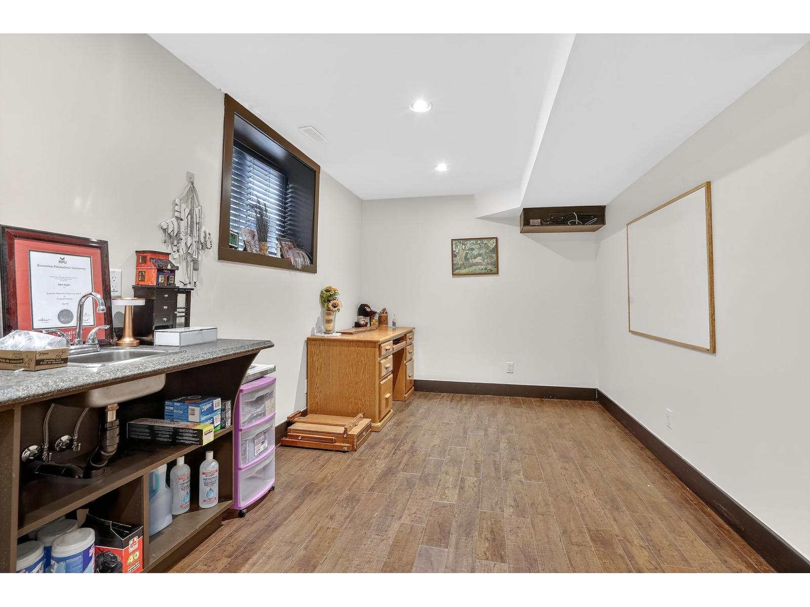 6909 208b Street, Langley, British Columbia  V2Y 0G3 - Photo 24 - R3085865