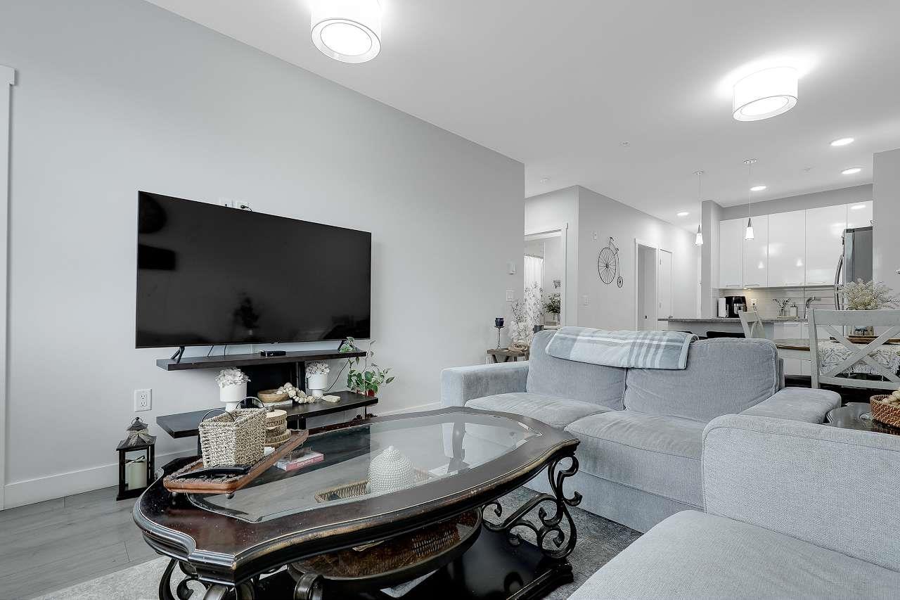 201 19940 Brydon Crescent, Langley, British Columbia  V3A 4A5 - Photo 5 - R3116037