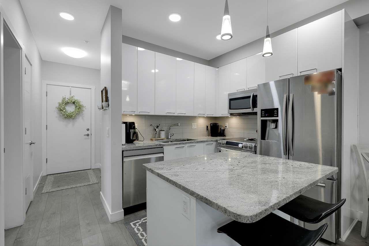 201 19940 Brydon Crescent, Langley, British Columbia  V3A 4A5 - Photo 4 - R3116037