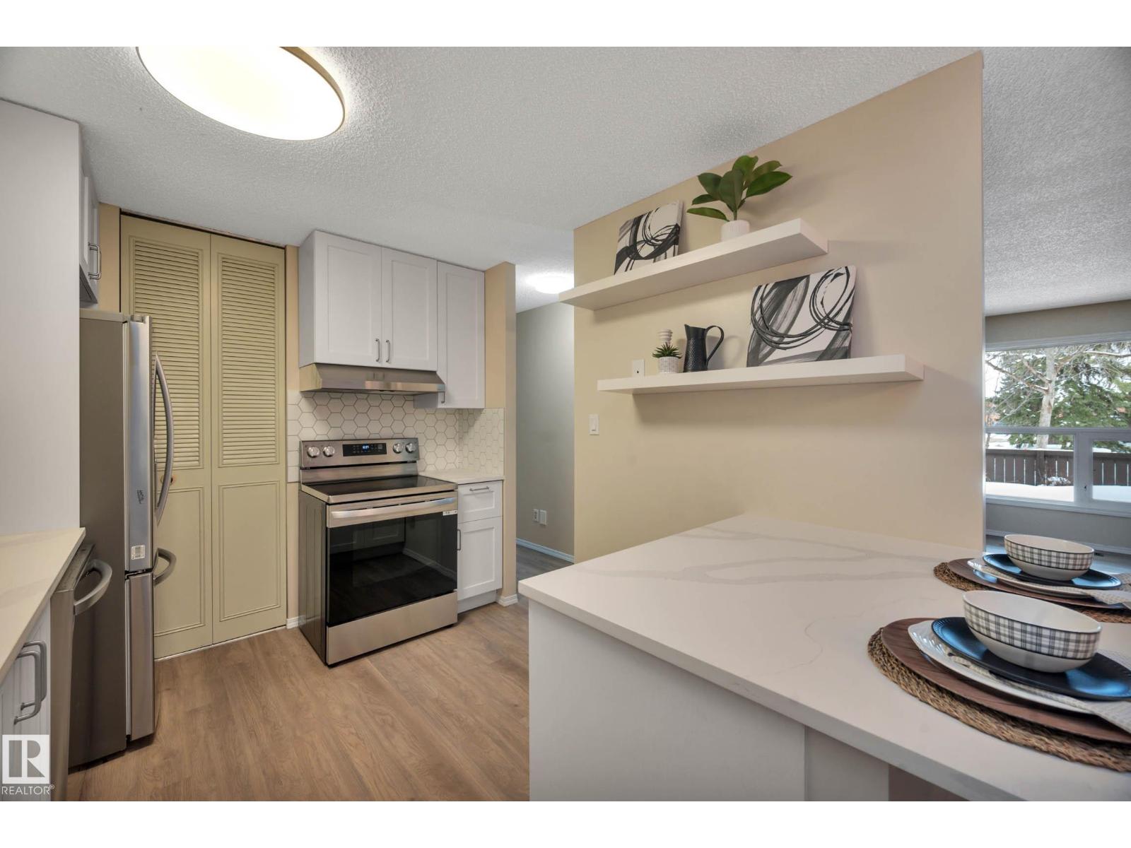 248 Surrey Gardens Gd Nw, Edmonton, Alberta  T5T 1Z3 - Photo 8 - E4484907