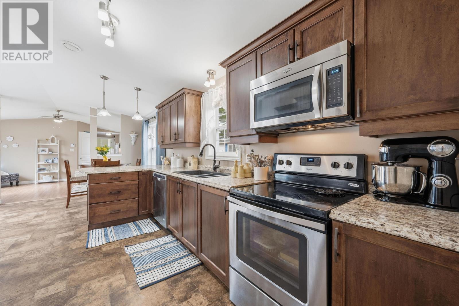 5 Spring Crescent, Bridgewater, Nova Scotia  B0J 2M0 - Photo 11 - 202609160