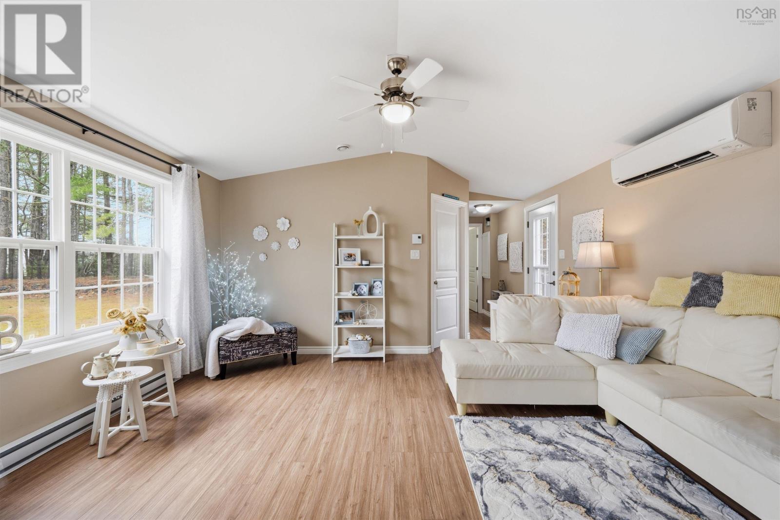 5 Spring Crescent, Bridgewater, Nova Scotia  B0J 2M0 - Photo 12 - 202609160