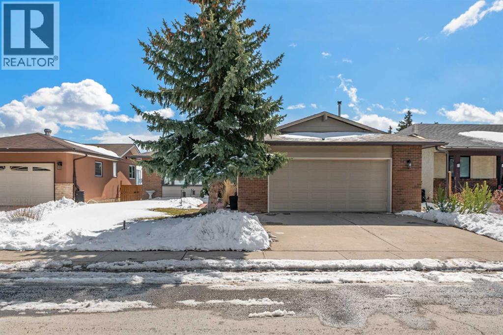 7715 67 Avenue NW, Calgary, Alberta  T3B 4B2 - Photo 4 - A2299625