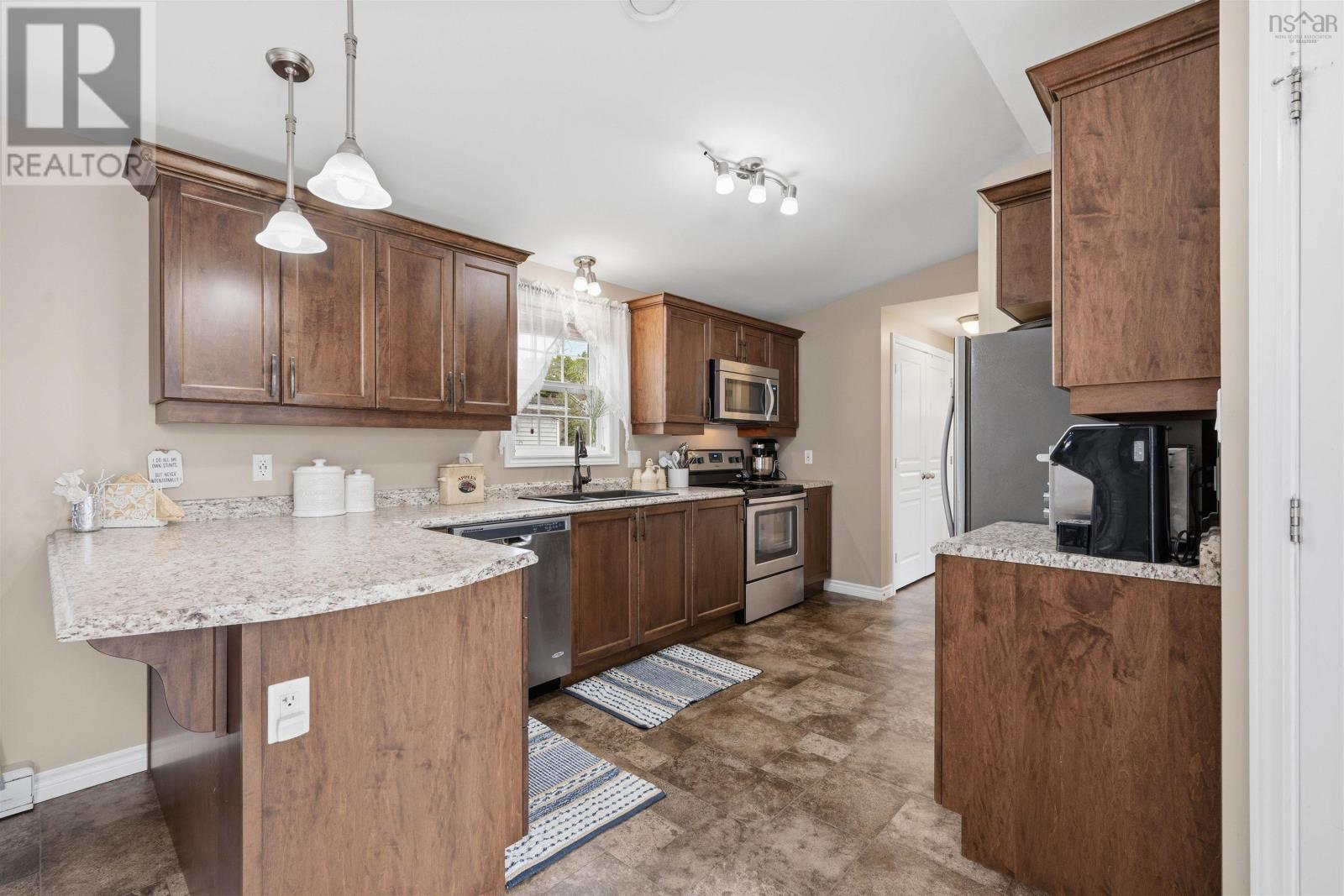 5 Spring Crescent, Bridgewater, Nova Scotia  B0J 2M0 - Photo 8 - 202609160