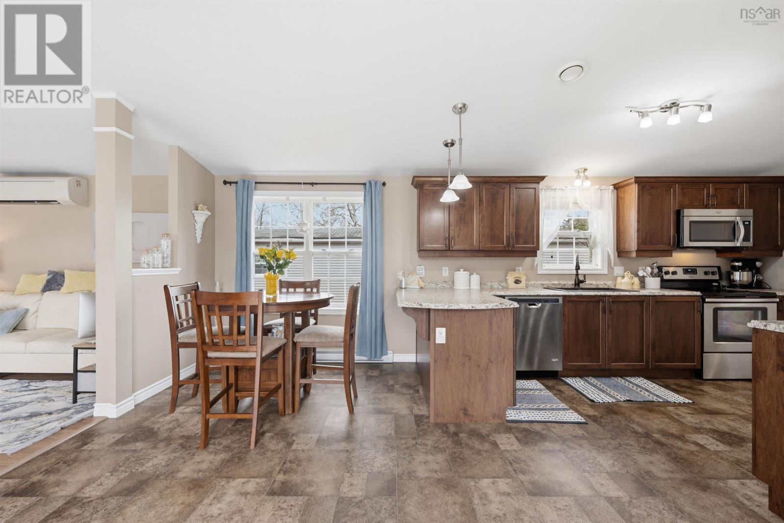 5 Spring Crescent, Bridgewater, Nova Scotia  B0J 2M0 - Photo 7 - 202609160