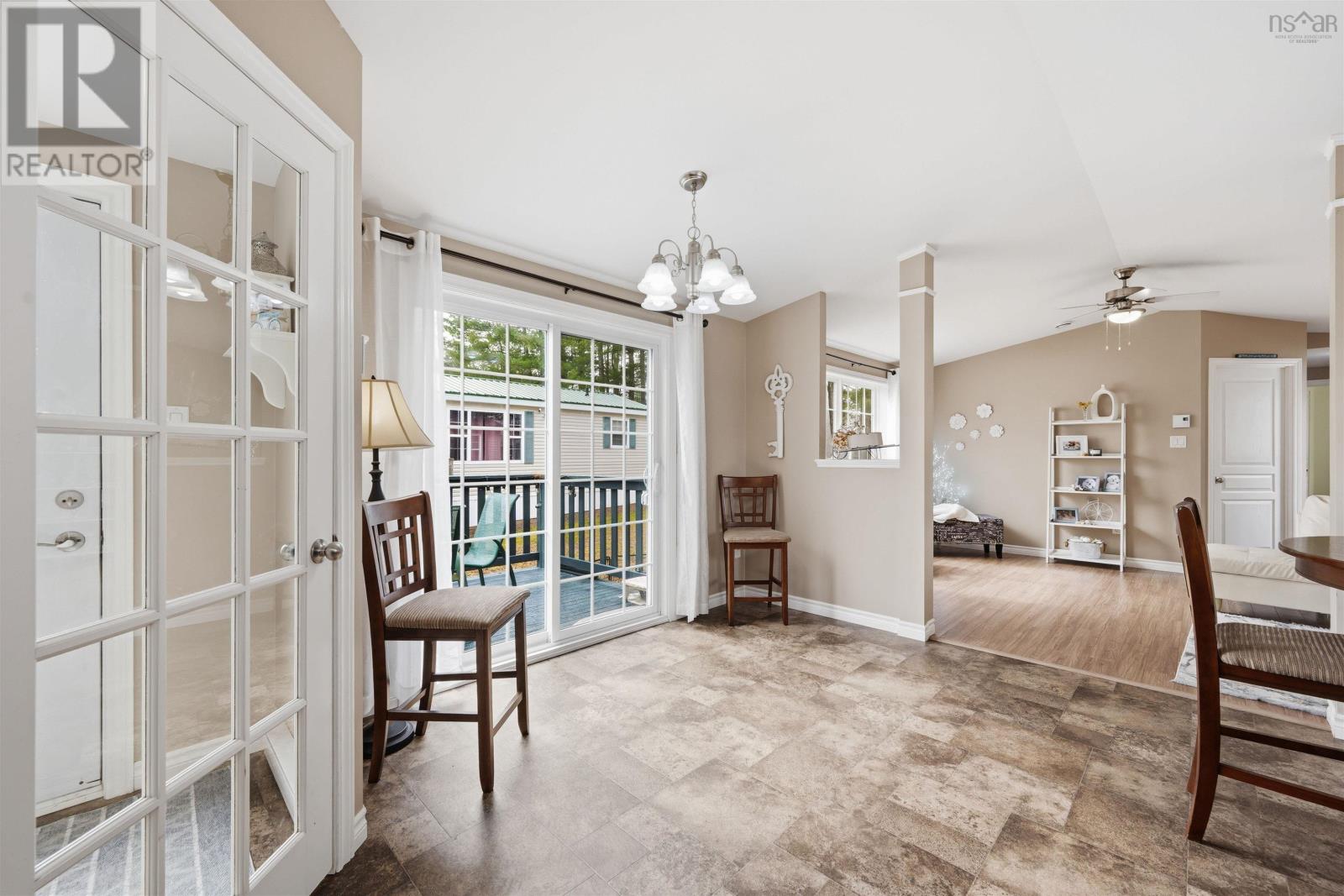 5 Spring Crescent, Bridgewater, Nova Scotia  B0J 2M0 - Photo 5 - 202609160