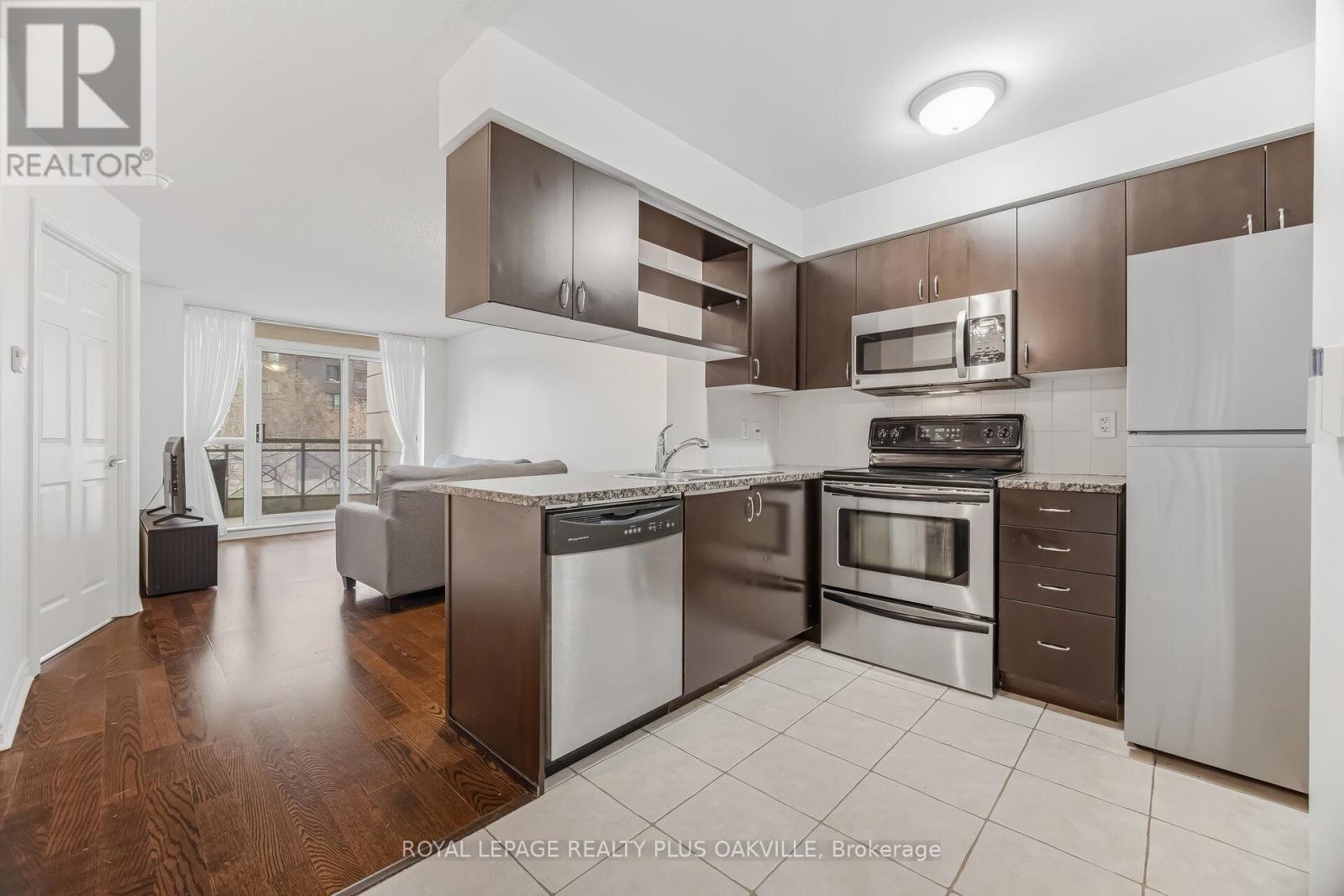 204 - 2379 Central Park Drive, Oakville, Ontario  L6H 0E3 - Photo 13 - W13063608