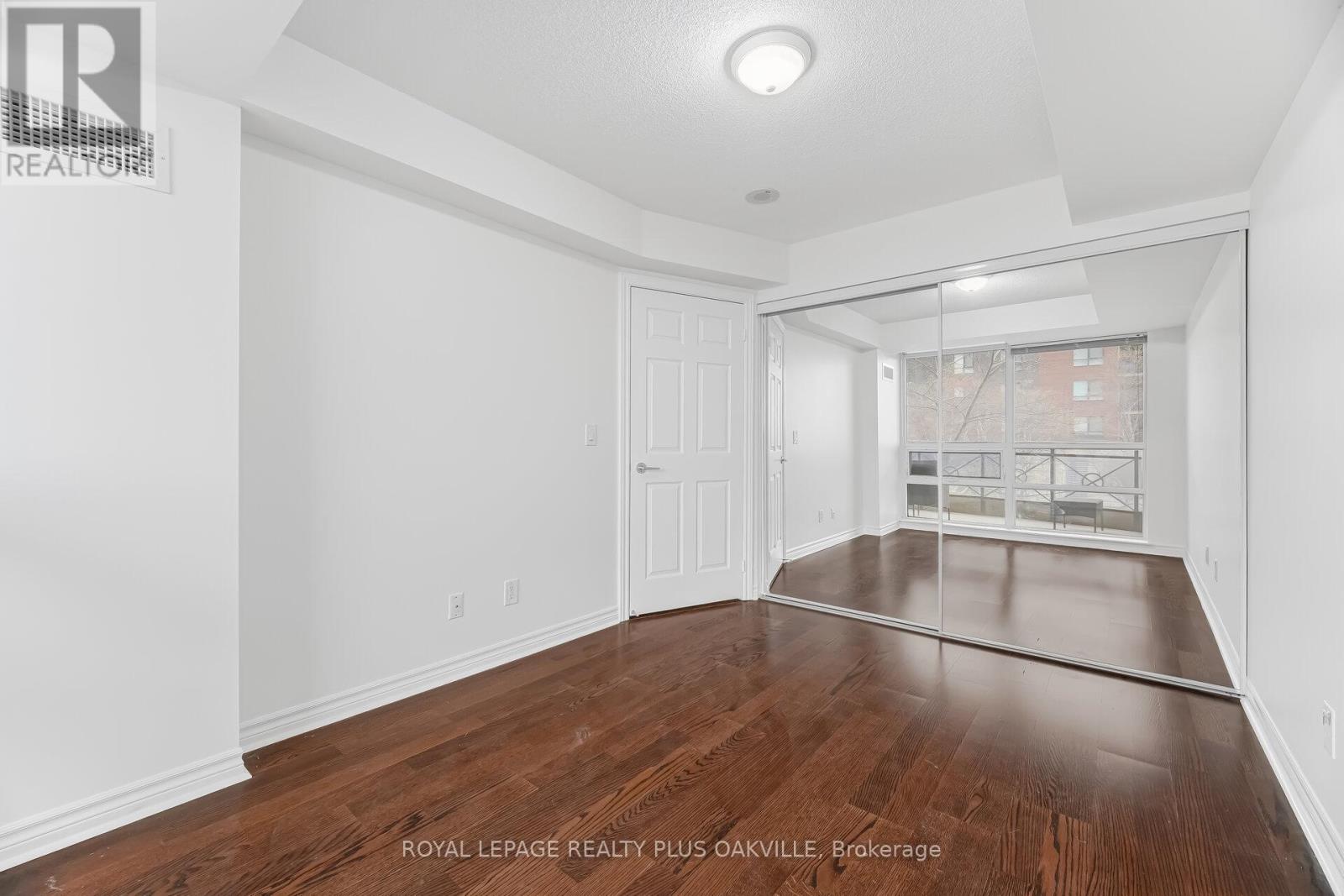 204 - 2379 Central Park Drive, Oakville, Ontario  L6H 0E3 - Photo 25 - W13063608