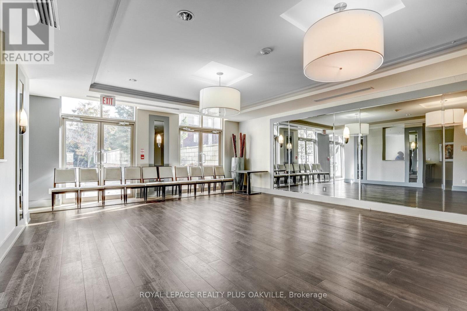 204 - 2379 Central Park Drive, Oakville, Ontario  L6H 0E3 - Photo 35 - W13063608