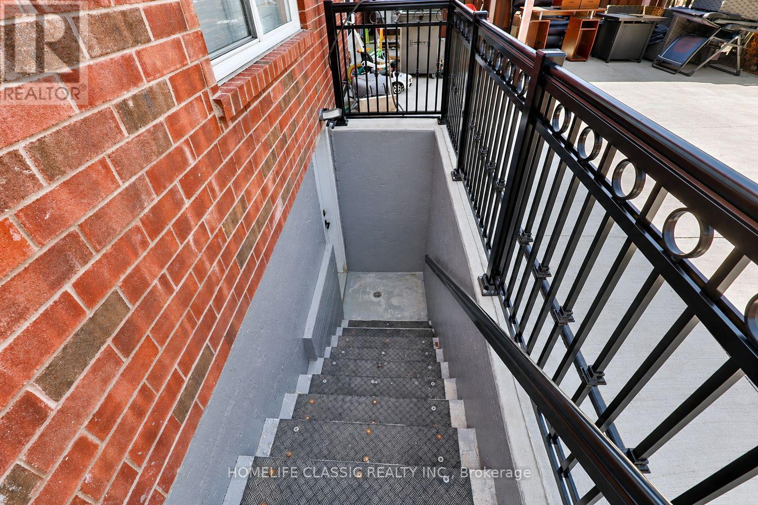 101 Botavia Downs Drive, Brampton, Ontario  L7A 3P6 - Photo 15 - W13063616