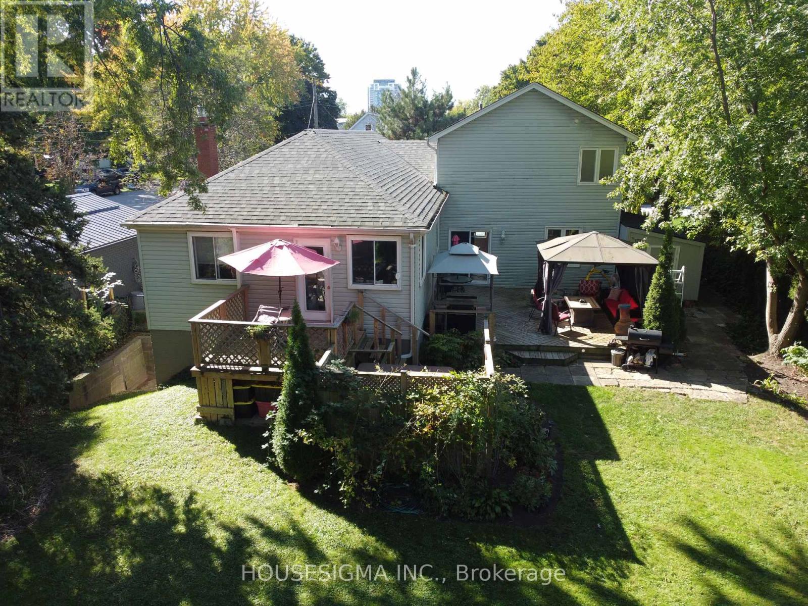 899 HAZEL STREET, Burlington, Ontario