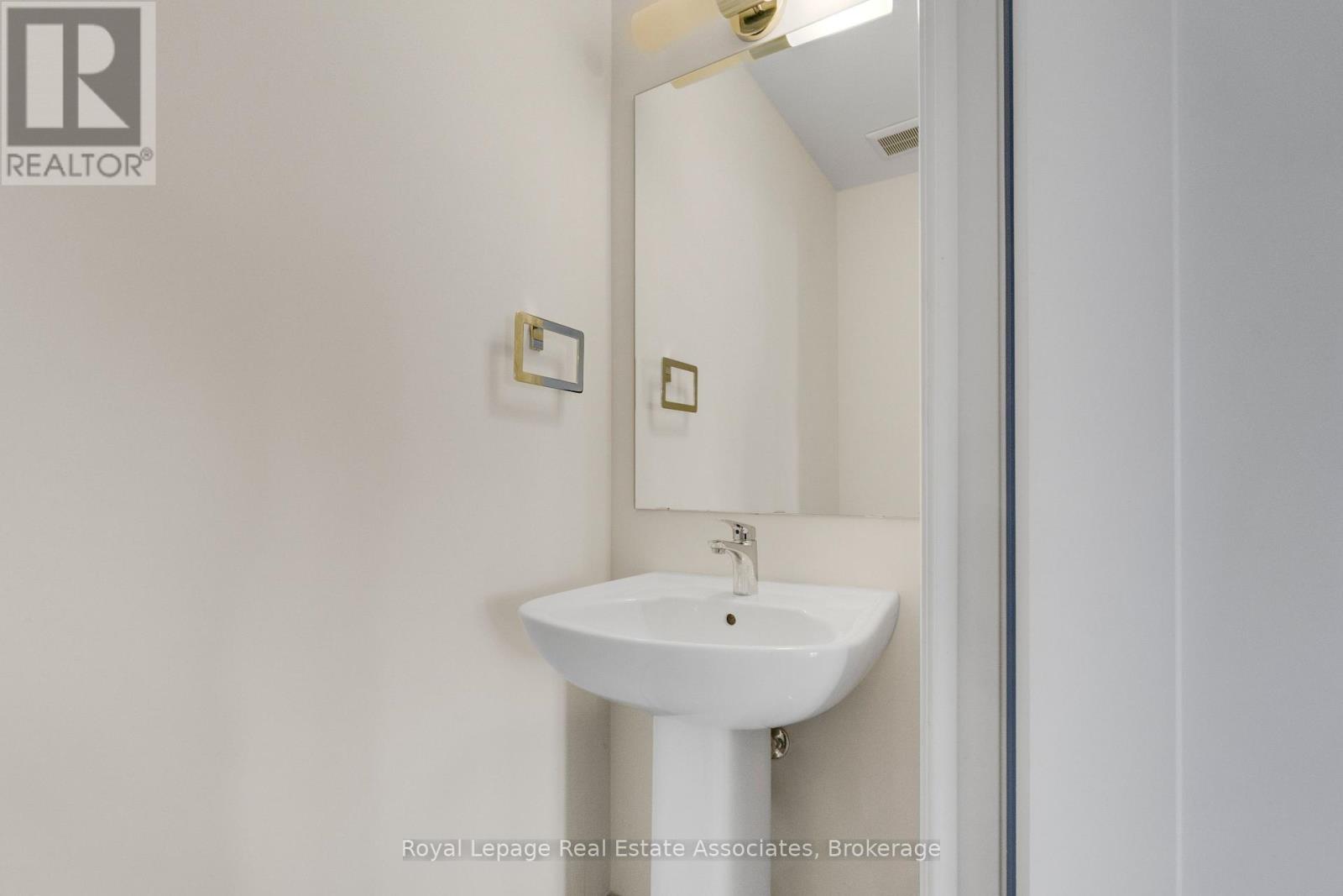 511 - 657 Cricklewood Drive, Mississauga, Ontario  L5G 0B8 - Photo 30 - W13063632