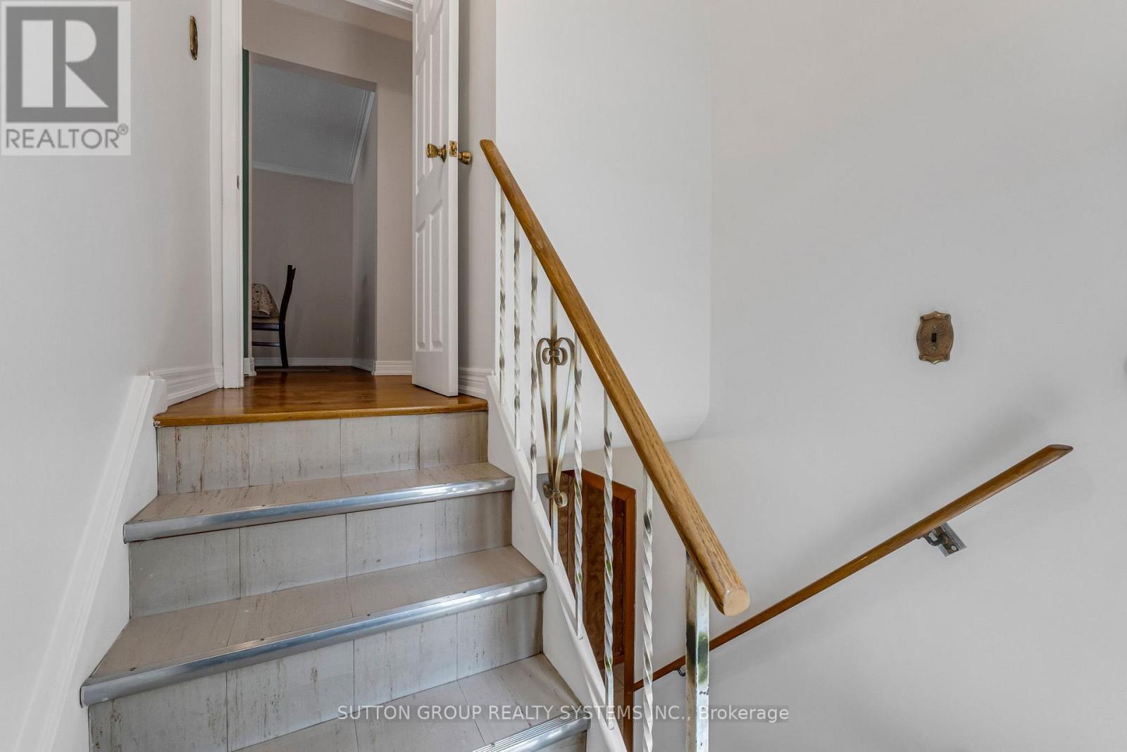 61 Bamford Crescent, Toronto, Ontario  M3N 1T8 - Photo 24 - W13063636
