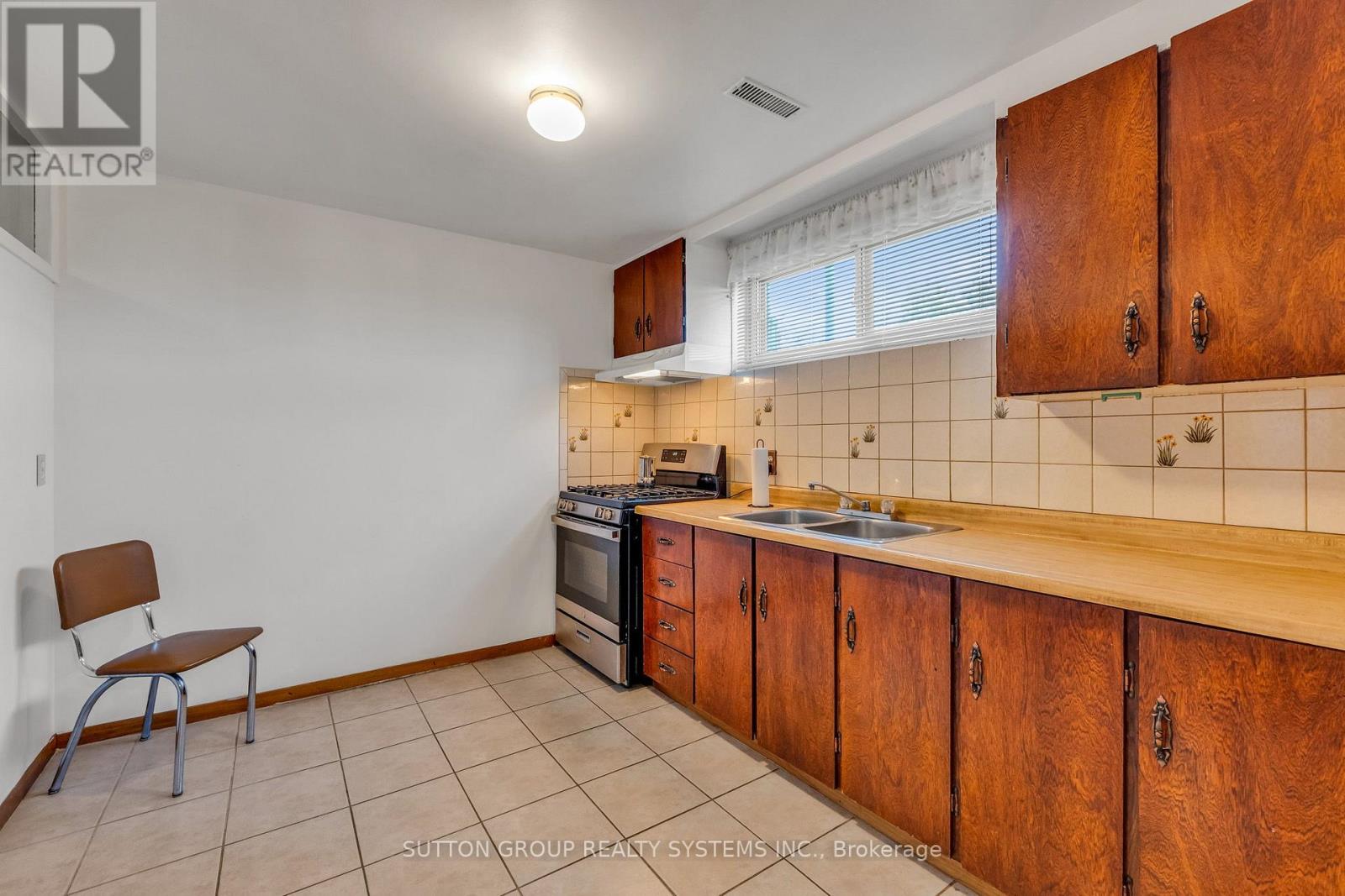 61 Bamford Crescent, Toronto, Ontario  M3N 1T8 - Photo 33 - W13063636