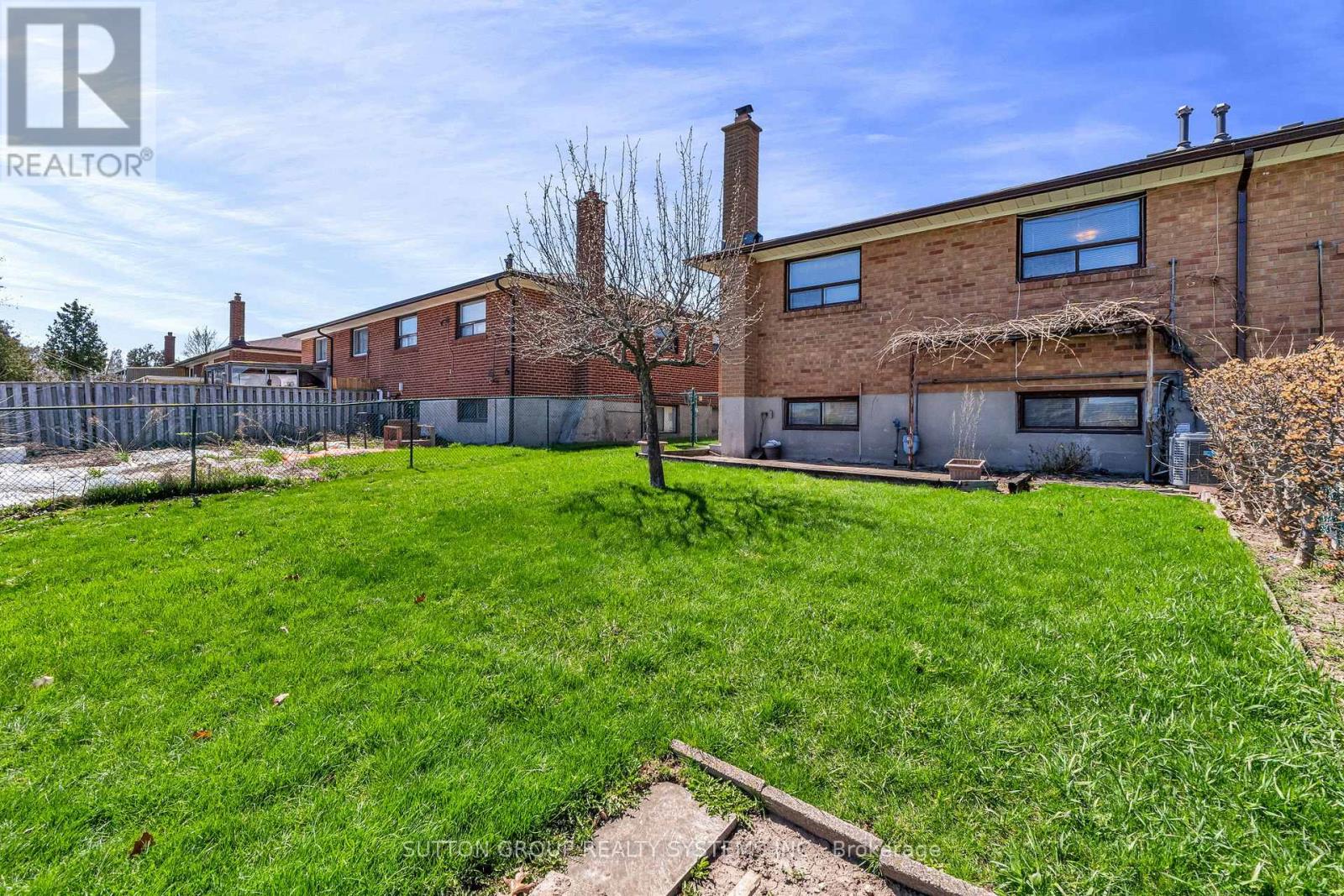 61 Bamford Crescent, Toronto, Ontario  M3N 1T8 - Photo 43 - W13063636