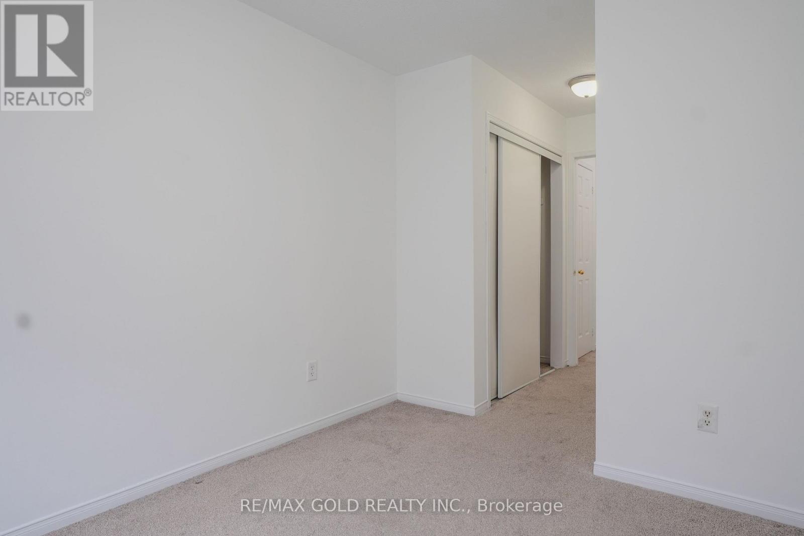 7059 Fairmeadow Crescent, Mississauga, Ontario  L5N 8R6 - Photo 15 - W13063646