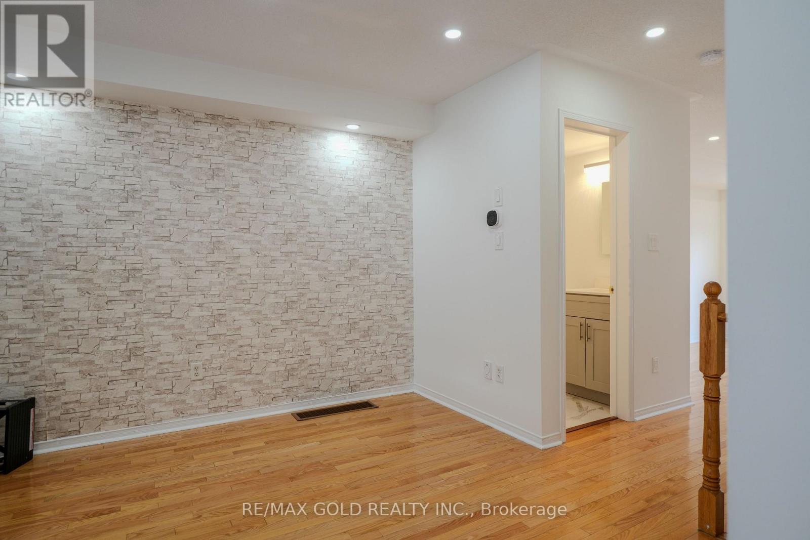 7059 Fairmeadow Crescent, Mississauga, Ontario  L5N 8R6 - Photo 17 - W13063646