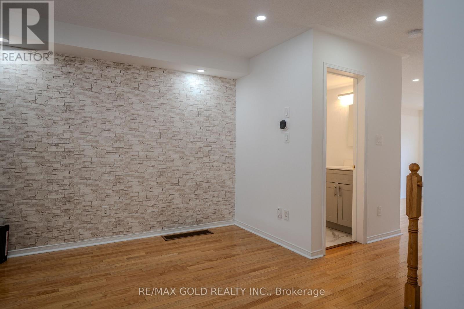 7059 Fairmeadow Crescent, Mississauga, Ontario  L5N 8R6 - Photo 28 - W13063646