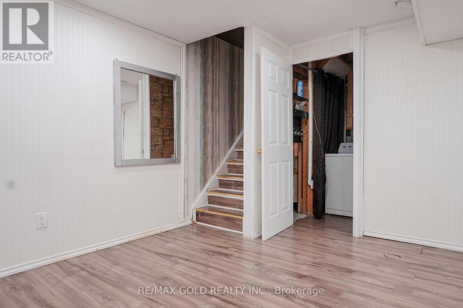 7059 Fairmeadow Crescent, Mississauga, Ontario  L5N 8R6 - Photo 31 - W13063646