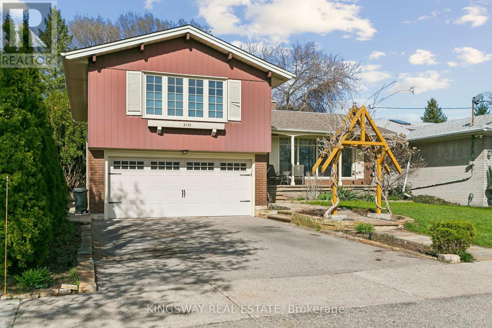 2175 Denise Road, Mississauga, Ontario  L4X 1H9 - Photo 2 - W13063666