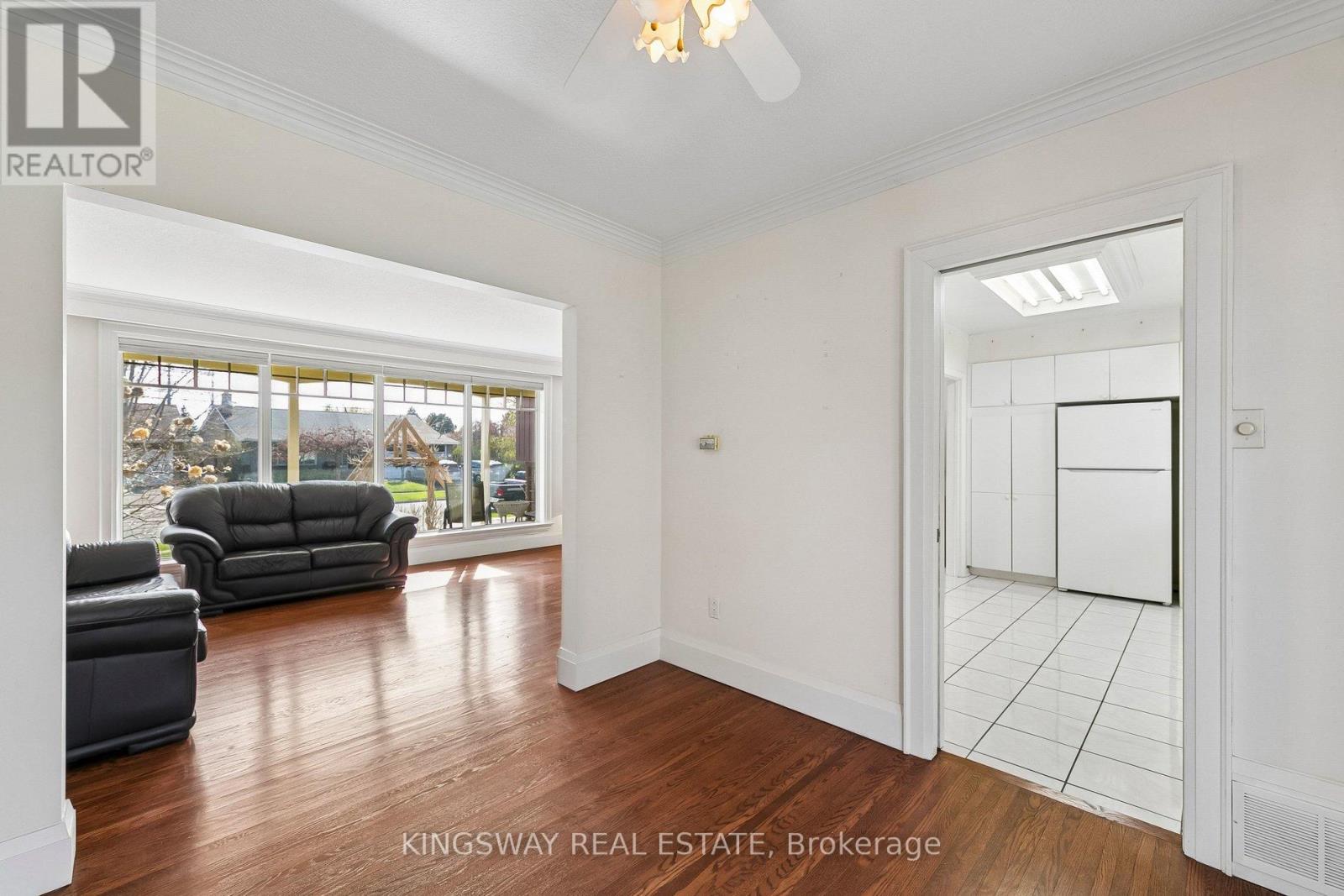 2175 Denise Road, Mississauga, Ontario  L4X 1H9 - Photo 9 - W13063666