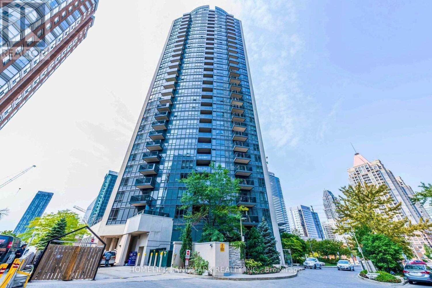 2301 - 330 BURNHAMTHORPE ROAD, Mississauga, Ontario