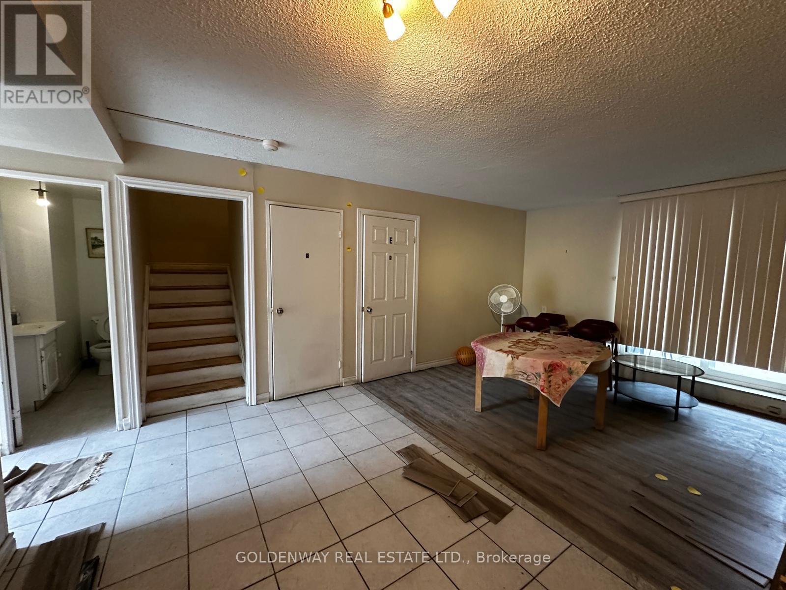 132 - 4709 Jane Street, Toronto, Ontario  M3N 2K8 - Photo 2 - W13063786