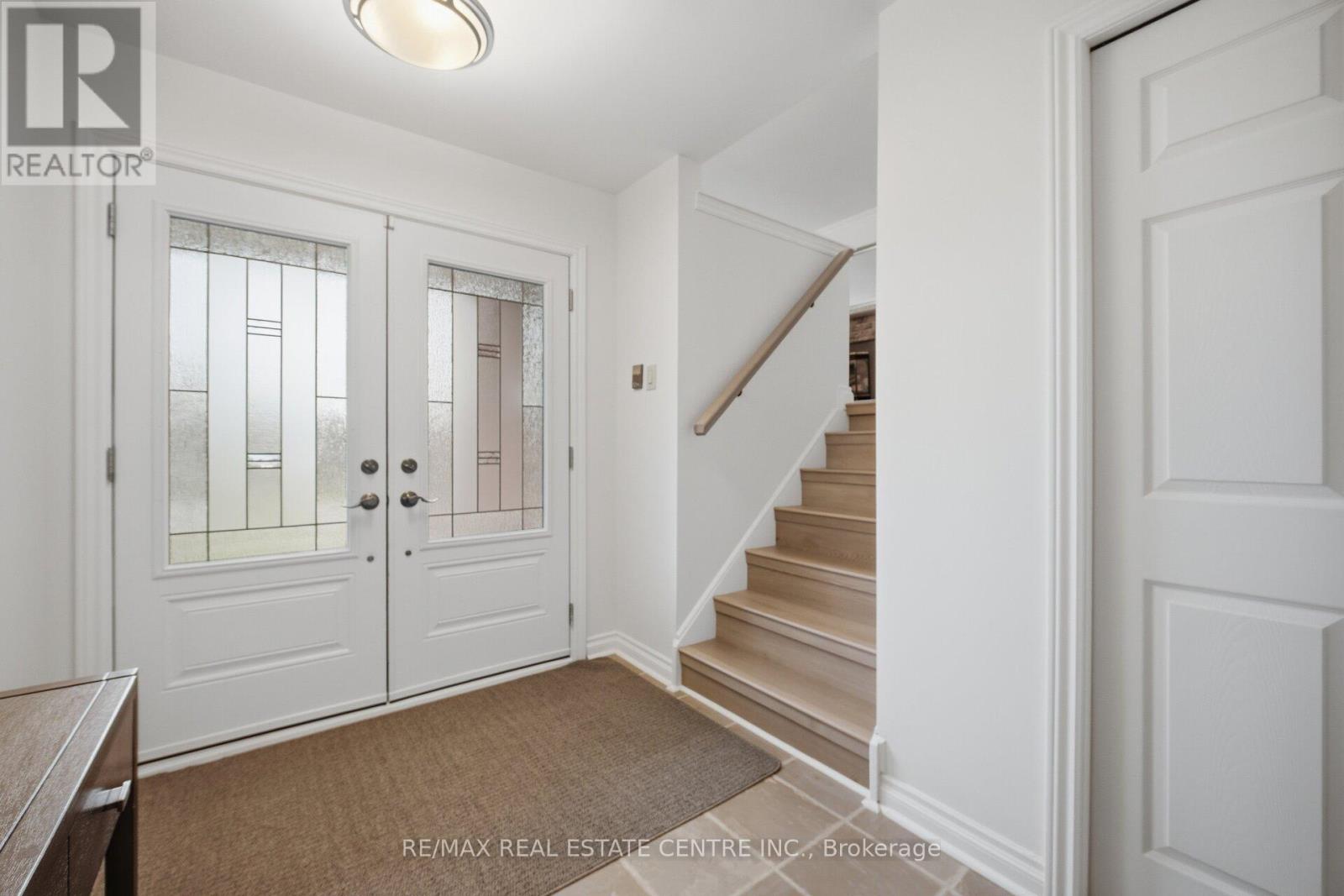 1596 Lewes Way, Mississauga, Ontario  L4W 3L2 - Photo 15 - W13063792