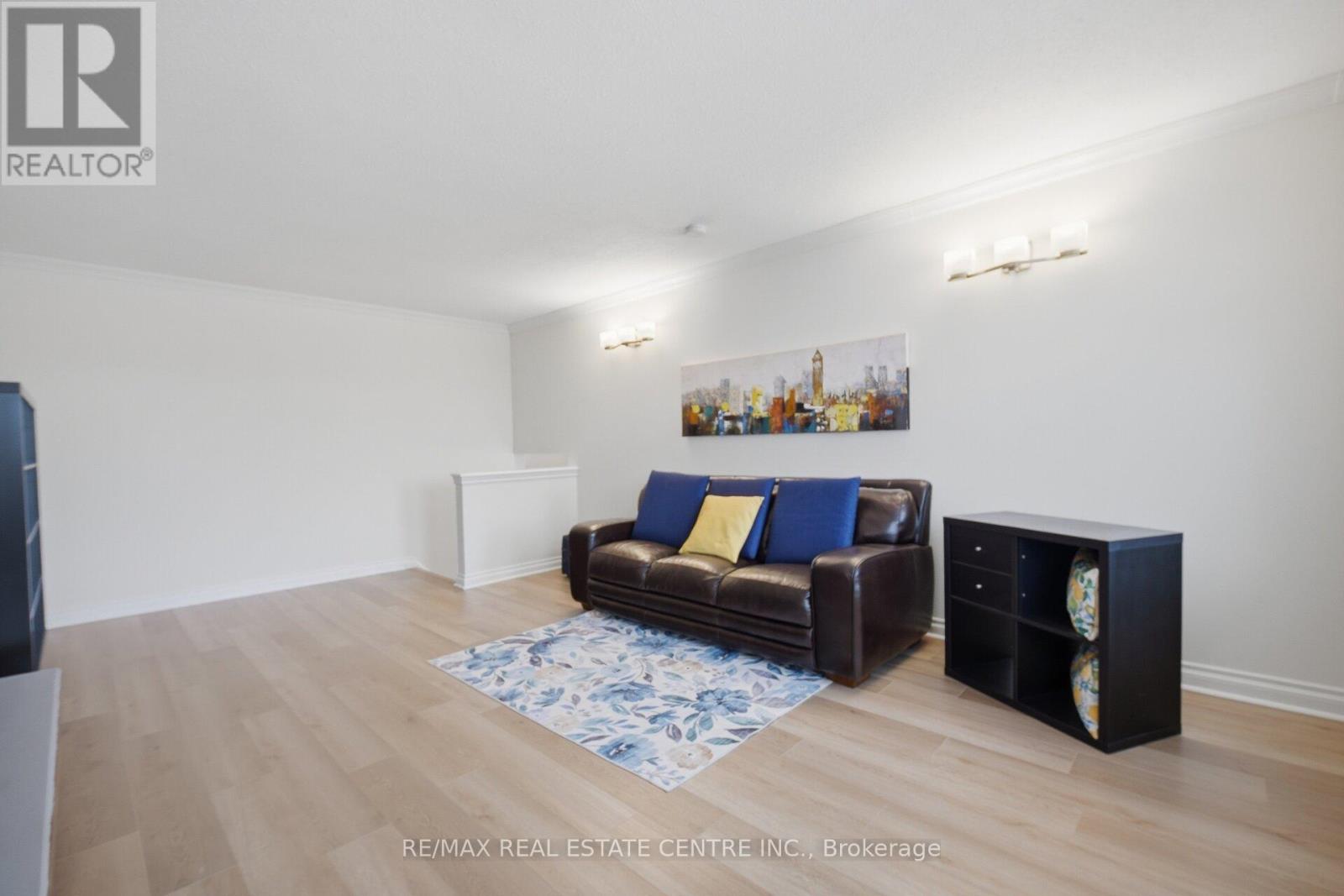 1596 Lewes Way, Mississauga, Ontario  L4W 3L2 - Photo 18 - W13063792